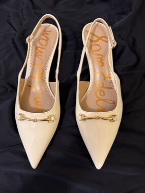 Sam Edelman Cream Patent Pointed Slingback Flats with Gold Hardware